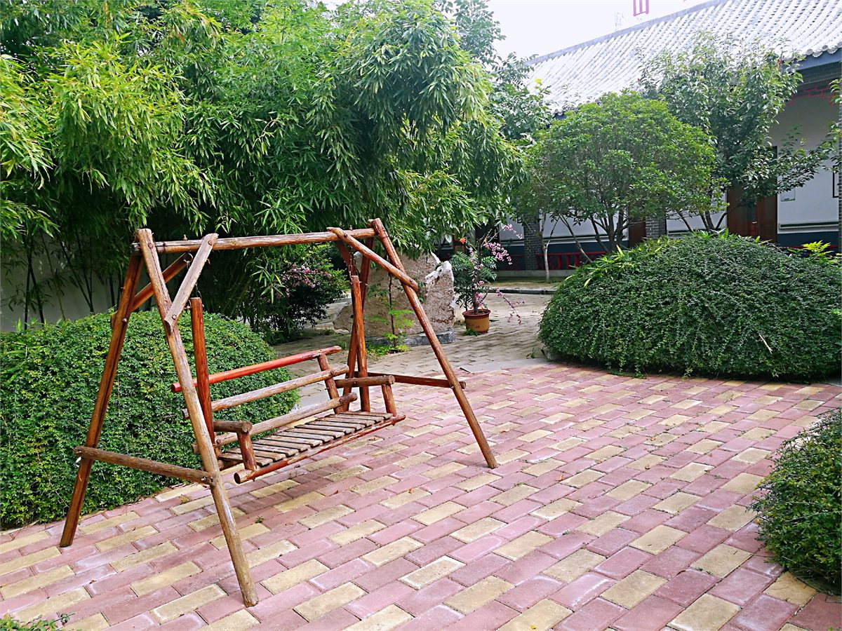 邹城市寸草春晖老年公寓庭院绿化与种植区域