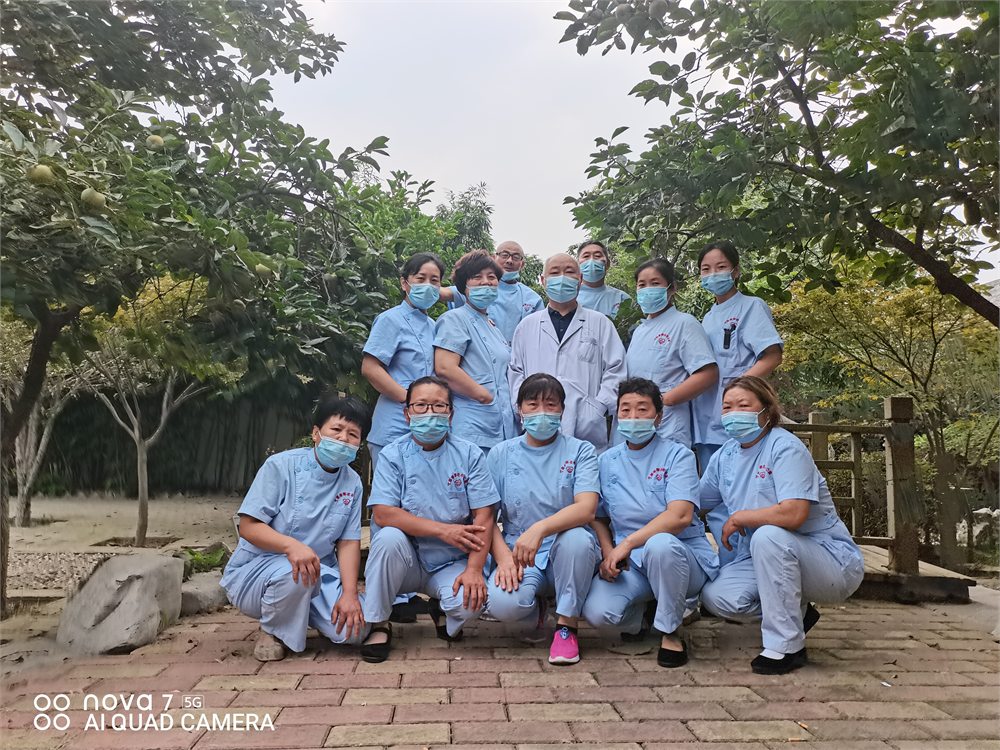邹城市寸草春晖老年公寓护理团队风采